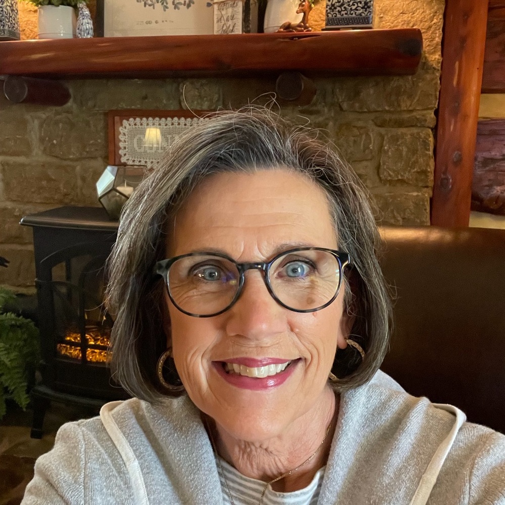 Meet your Posher, Sharon